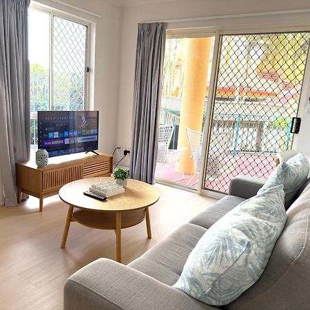 Chevron Island Apartment - Cozy And Convenient Голд-Кост Екстер'єр фото